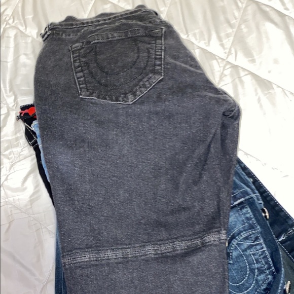 True religion jeans cool style. 7/10 quality.Lost weight so I’m selling. Size 34 - Picture 4 of 4